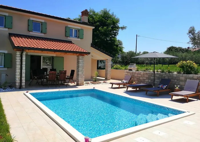 Stella Juricani Villa