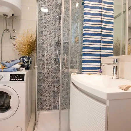 Stella Juricani أوماغ