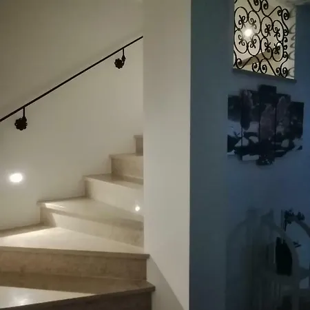 Stella Juricani * أوماغ